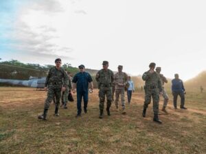 Ejército Dominicano condecora tres soldados por rechazar soborno en frontera