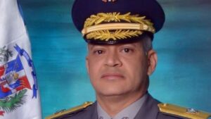 Poder Ejecutivo sustituye director de la Policía tras seis meses en el cargo