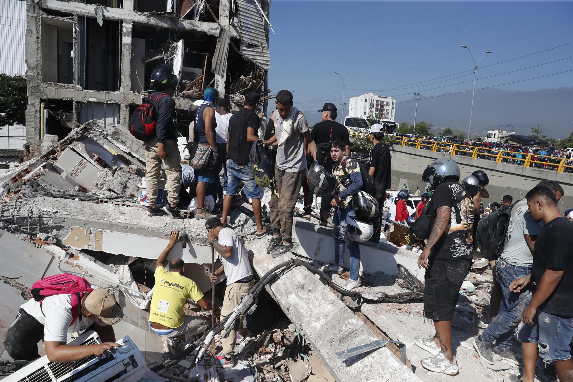 Colombia registra sismo de 7.4 grados de magnitud