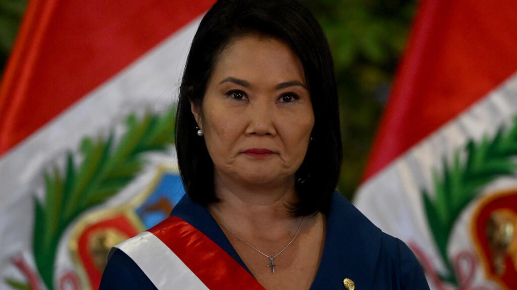 Hija de Fujimori asume presidencia del Peru enfrentando desafíos