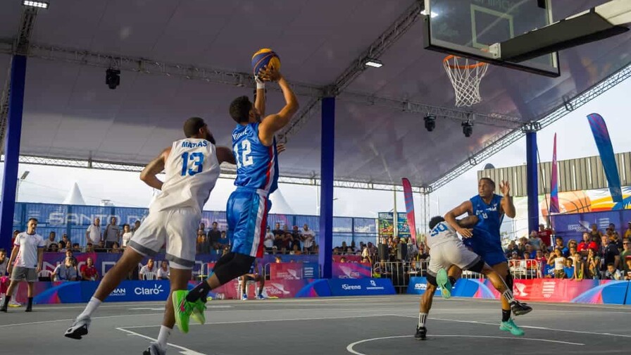 Baloncesto dominicano derrota a México y avanza en los Juegos Centroamericanos y del Caribe 2026