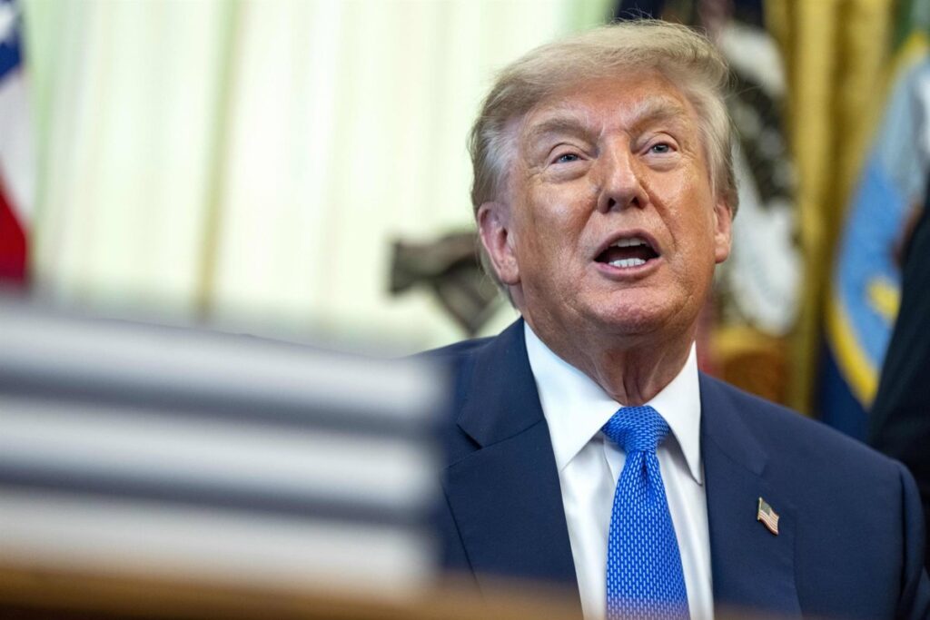 Trump insta a Irán a “izar la bandera blanca de la rendición”