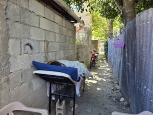 Por el calor, Nayely se recupera de ataque de expareja en un callejón
