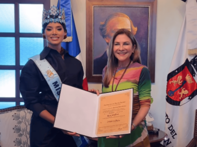 Joheirry Mola Miss Mundo recibe reconocimiento en Santo Domingo
